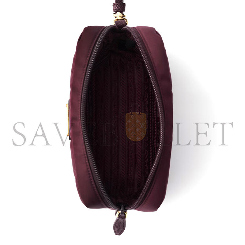 Pra*a small re-nylon pouch 1ns021 (17*11*5.5cm)